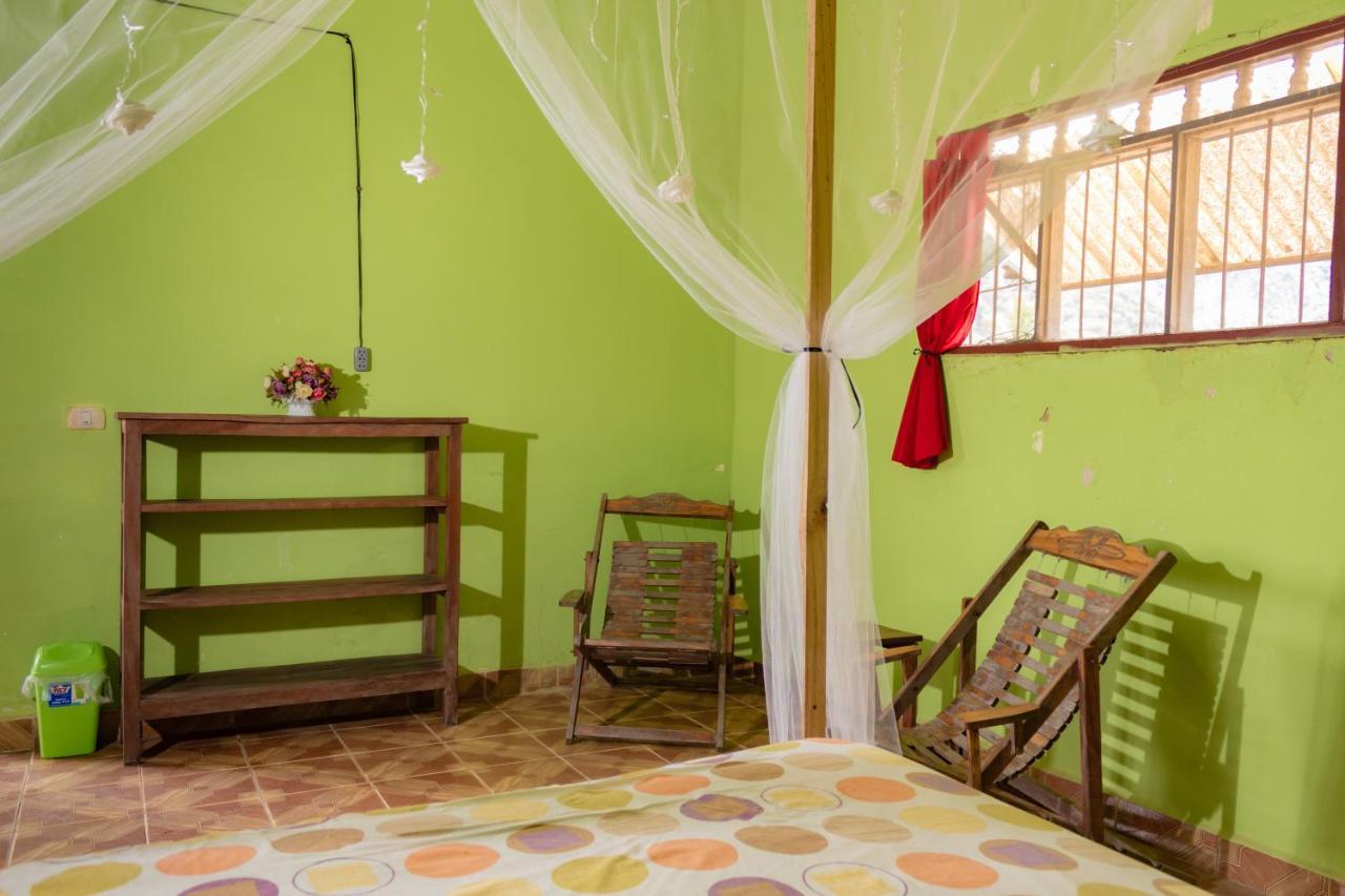 Perezoso Hostel Rurrenabaque Ngoại thất bức ảnh