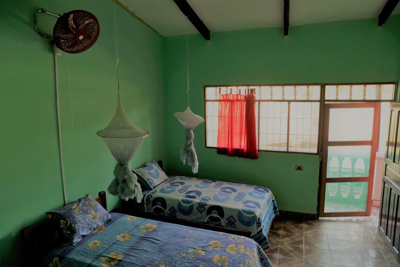 Perezoso Hostel Rurrenabaque Ngoại thất bức ảnh